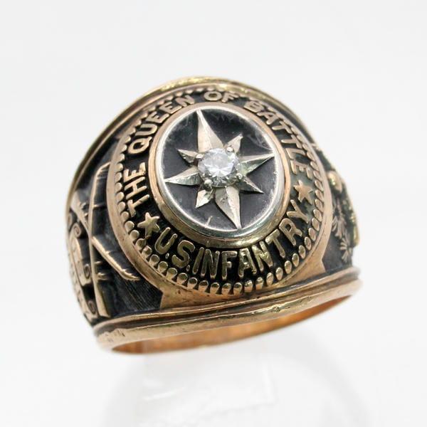 ◎中古美品◎１０金　ダイヤ　カレッジリング　19号