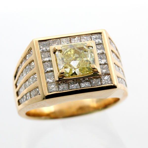 ◎中古美品◎１８金　イエローダイヤ　1.69ｃｔ　ダイヤ　2.76ct　メンズリング 　21号