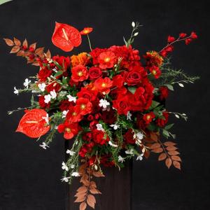 造花 壇上アレンジ 赤バラ ピンクユリ 大輪花...の詳細画像2