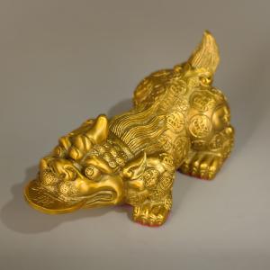 ヒキュウ 置物 風水 貔貅 中型 10cm 真...の詳細画像1