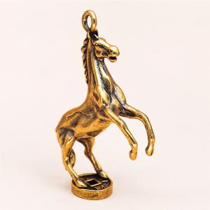 馬 置物 干支 午 縁起物 風水 グッズ 真鍮製 招財 立馬 古銭 ミニチュア キーホルダー お守り 開運 玄関 デスク インテリア 飾り