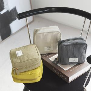 整理ができる 化粧ポーチ 機能的 小さめ メイ...の詳細画像2