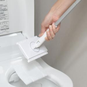 トイレの床や壁をラクにお掃除 ノータッチトイレワイパーの商品画像