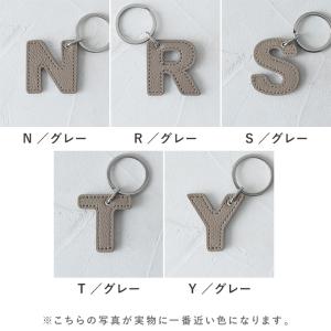 キーホルダー 革 バッグチャーム イニシャル ...の詳細画像2
