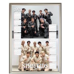 STRAYKIDS ストレイキッズ スキズ 2026 ポスター カレンダー 丸めて