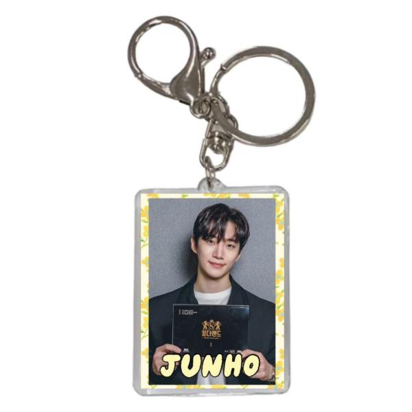 ジュノ 2PM 両面 写真入り キーホルダー 韓流 グッズ  js037-9