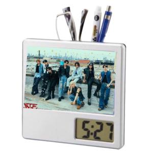 ヒョンジン　スキズ　愛用　置き時計 ヒョンジン Straykids ストレイキッズ スキズ 写真入り ペン立て付き