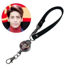 【激レア】SHINee ネーム キーホルダー♡ SHINee シャイニー キラキラ ネーム キーホルダー キーリング 韓