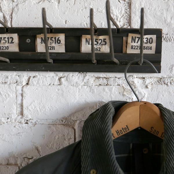 ウォールラック  壁掛け フックラック ハンガーラック ラック インダストリアル ブラック アンティ...