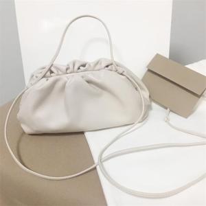 【エレガンススタイル特集】クラッチバッグ 軽い ...の商品画像