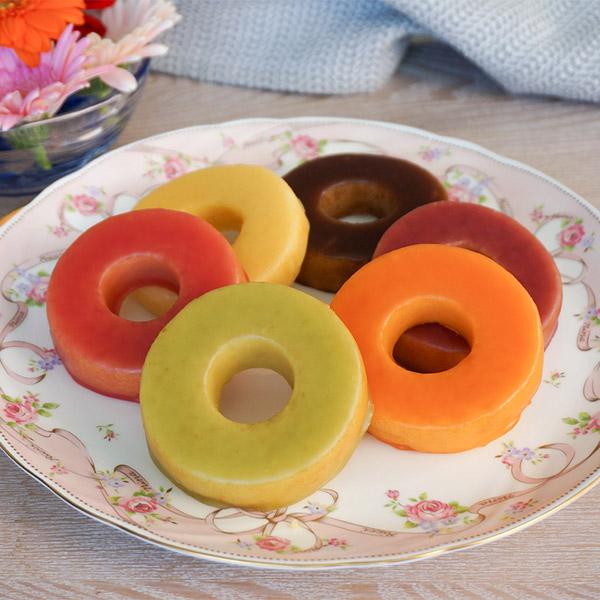 お歳暮 御歳暮 内祝いに 北海道カラフルバウムクーヘン（10個）（短冊のしのみ対応）