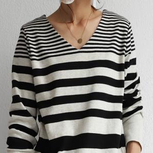 トップス カットソー 綿100％ ボーダー 長袖 Ｖネック