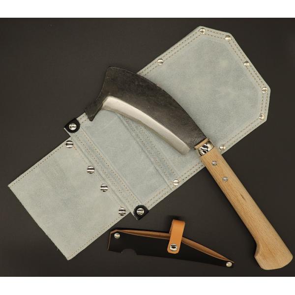 トビ鉈4　鳶鉈　越前鉈　140匁　総重量：約660ｇ　両刃