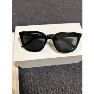 未使用GENTLE MONSTER・ジェントルモンスター DEAR サングラス 新品未使用※人気モデル*GENTLE MONSTER・ジェントルモンスター Dear 01