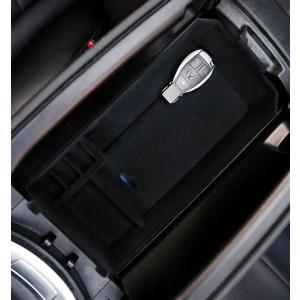 純正 W463 ゲレンデ用 AMG エンボス アップルマーク入り ヘッドレスト