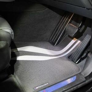 BMW BMW純正 M Performance カーボン・センターコンソール・カバー（左