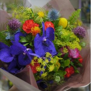 生花個性派花束smlの3サイズ 花 ギフト 開店祝 誕生日 送別 歓送迎会 送別 卒業 結婚 お祝い 記念日 プレゼント 母の日 父の 日 敬老の日 Frsb 9910 Apertiofloris 通販 Yahoo ショッピング