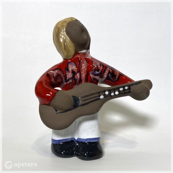 人形 / ギター弾き