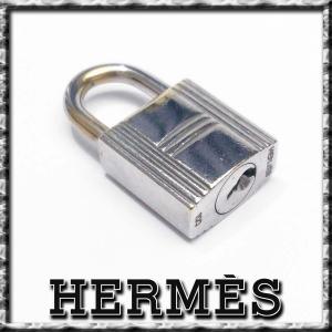 美品　HERMÈS エルメス　シルバー 南京錠 キーなし　カデナのみ　キーリング HERMES（エルメス） カデナ キーリング キーホルダー チャーム 未知