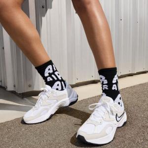 ナイキ スニーカー レディース NIKE WMN...の商品画像