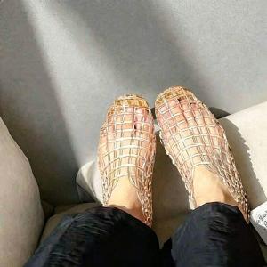 レディース クリアサンダル メッシュ ジェリーシューズ 軽量 通気性 歩きやすい 滑り止め フラット ビーチ 海 プール 室内外兼用 おしゃれ カジュアル 夏用