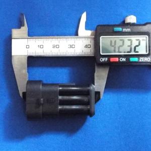 5.8mmピッチ中継用3極防水コネクタ セットの詳細画像1