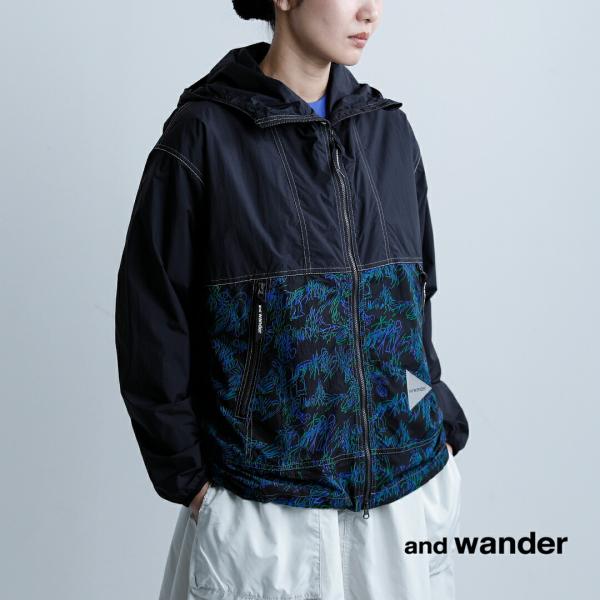 アンドワンダー and wander  プリント ウィンドジャケット printed wind ja...