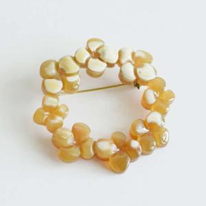 Si-Si-Si スースースー バッファローホーン フラワーリングブローチ