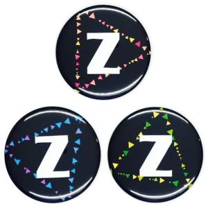 アルファベット缶バッジ-Triangles- 【Z】 選べる3色 フックピンタイプ｜arcanbadge
