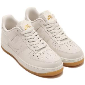 NIKE ナイキ　エアフォース1 ホワイト　ライトカーキー　ベージュ　白 NIKE ナイキ エアフォース 1 ロー '07 ホワイト ライトカーキ