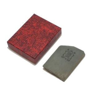 亀印 天然合砥石 (正本山合砥) 100型 プラ台付 箱入 「仕上砥石