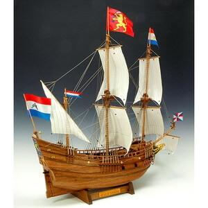 ウッディジョー木製帆船模型1/40ハーフムーン