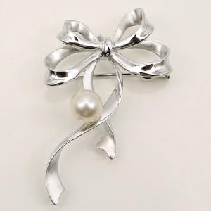 MIKIMOTO（ミキモト） ブローチ パール 真珠 4.4-5.7mm リボン