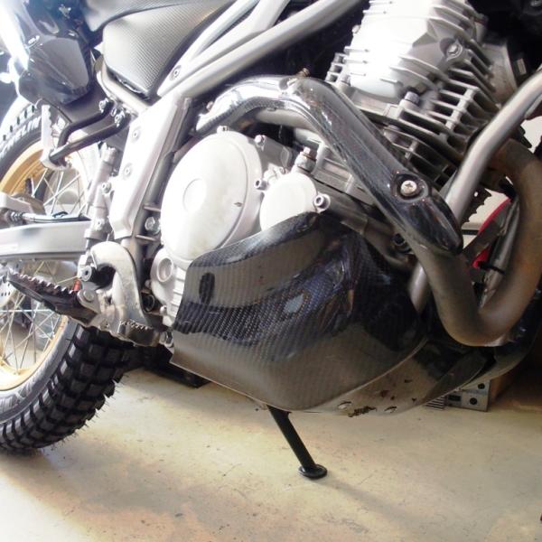 アンダーガード FRP/カーボン for トリッカー/セロー(DG31J/DG32J-250cc) ...