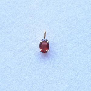 K18　ガーネット  天然石 チャーム・ペンダントトップ オーバル　(6ｘ4ｍｍ)｜arnavgems