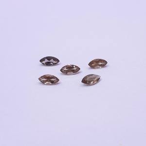 天然石ルース（裸石）・カラーチェンジガーネット / マーキス カット【2.5mmx5mm】1粒｜arnavgems