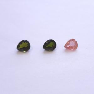 天然石ルース（裸石）・ミックストルマリン　 / ペアシェイプカット【約7ｘ6mm】ファセットカット（1粒）｜arnavgems