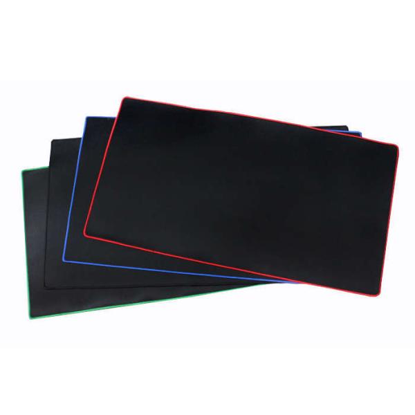 無臭の天然ゴムと表面は綿。手首のあたりも柔らかで作業がはかどる30x80cmの大判マウスパッド。デス...