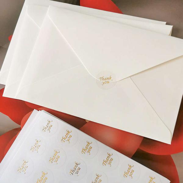 24片。バースデーやクリスマス、バレンタインで使うthank youギフトシール。 ギフトシール ラ...