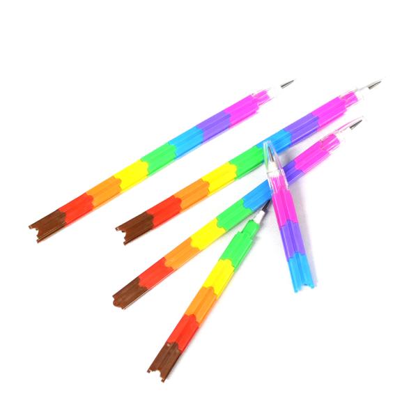 あ、懐かしい。縦にも横にも組み合わせられるブロック鉛筆。ブロック交換で芯がとがる。 かわいい キュー...