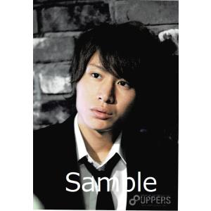 安田章大(関ジャニ∞) 公式生写真 8UPPERS 2010・衣装黒×白・目線左方向・ネクタイ黒