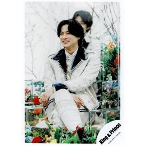 平野紫耀(キンプリ) 公式生写真 シンデレラガール2023・衣装白×青・座り・右目線｜arraysbook