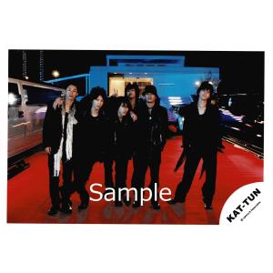 KAT-TUN 集合[6人体制]公式生写真/衣装黒・全身・カメラ目線｜arraysbook