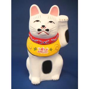 中山土人形　招き猫・白   …「開運」・「金運」共に上向きます様に…