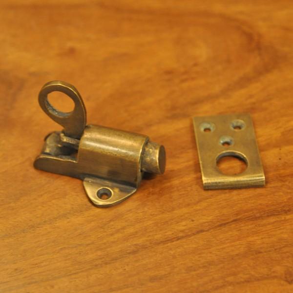 錠前 ブラス 真鍮金具 扉金具 跳ね上げ窓 ドアキャッチ バネ ロックパーツ 家具部品 扉用部品 D...