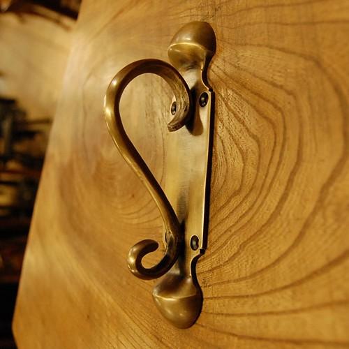 取っ手 真鍮把手 ブラス ドアノブ おしゃれ 引き出し インテリアパーツ アンティーク仕上げ 古色仕...