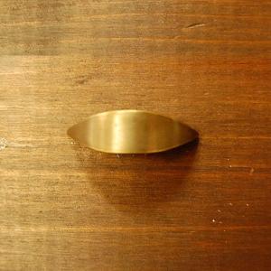 取っ手 真鍮把手 ブラス おしゃれ 引き出し インテリアパーツ アンティーク仕上げ 古色仕上げ DIY 付け替え 修理 家具部品 インドネシア直輸入