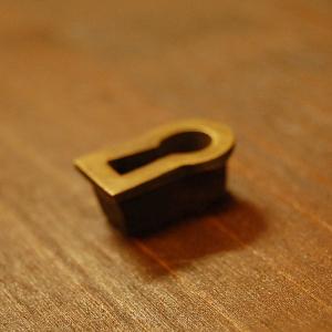 ブラス鍵穴526 真鍮金具 家具部品 鍵部品 ...の詳細画像1