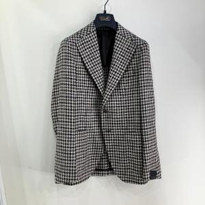 【新品未使用】タリアトーレAWシングル2BジャケットS46黒白柄　定価約15万円 TAGLIATORE（タリアトーレ） 【SALE／返品・交換不可】タリアトーレ