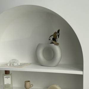 ホワイトサークル フラワーベース リング 花瓶 [ART OF